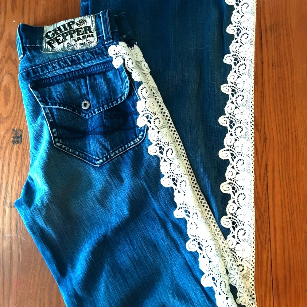 Urbnfrmgrl jeans:  scrolls and swirls
